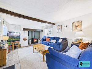 Lounge- click for photo gallery